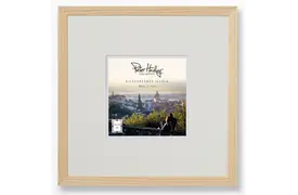 Peter Hadley Nina 30x30 cm natur, Holzrahmen mit Passepartout 15x15 cm