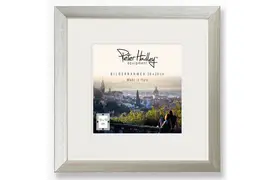 Peter Hadley Nina 20x20 cm silber, Holzrahmen mit Passepartout 13x13 cm
